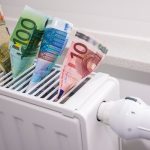 Επίδομα θέρμανσης: «Λίφτινγκ» σε ποσά και δικαιούχους – Υπολογισμοί για πετρέλαιο θέρμανσης στο 1,5 ευρώ